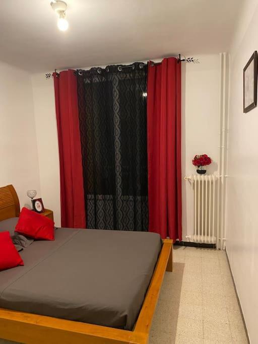 Appartement T4 A Deux Pas De La Gare St Charles Marsilya Dış mekan fotoğraf