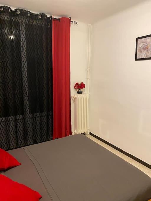 Appartement T4 A Deux Pas De La Gare St Charles Marsilya Dış mekan fotoğraf
