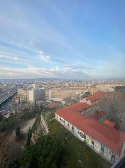 Appartement T4 A Deux Pas De La Gare St Charles Marsilya Dış mekan fotoğraf